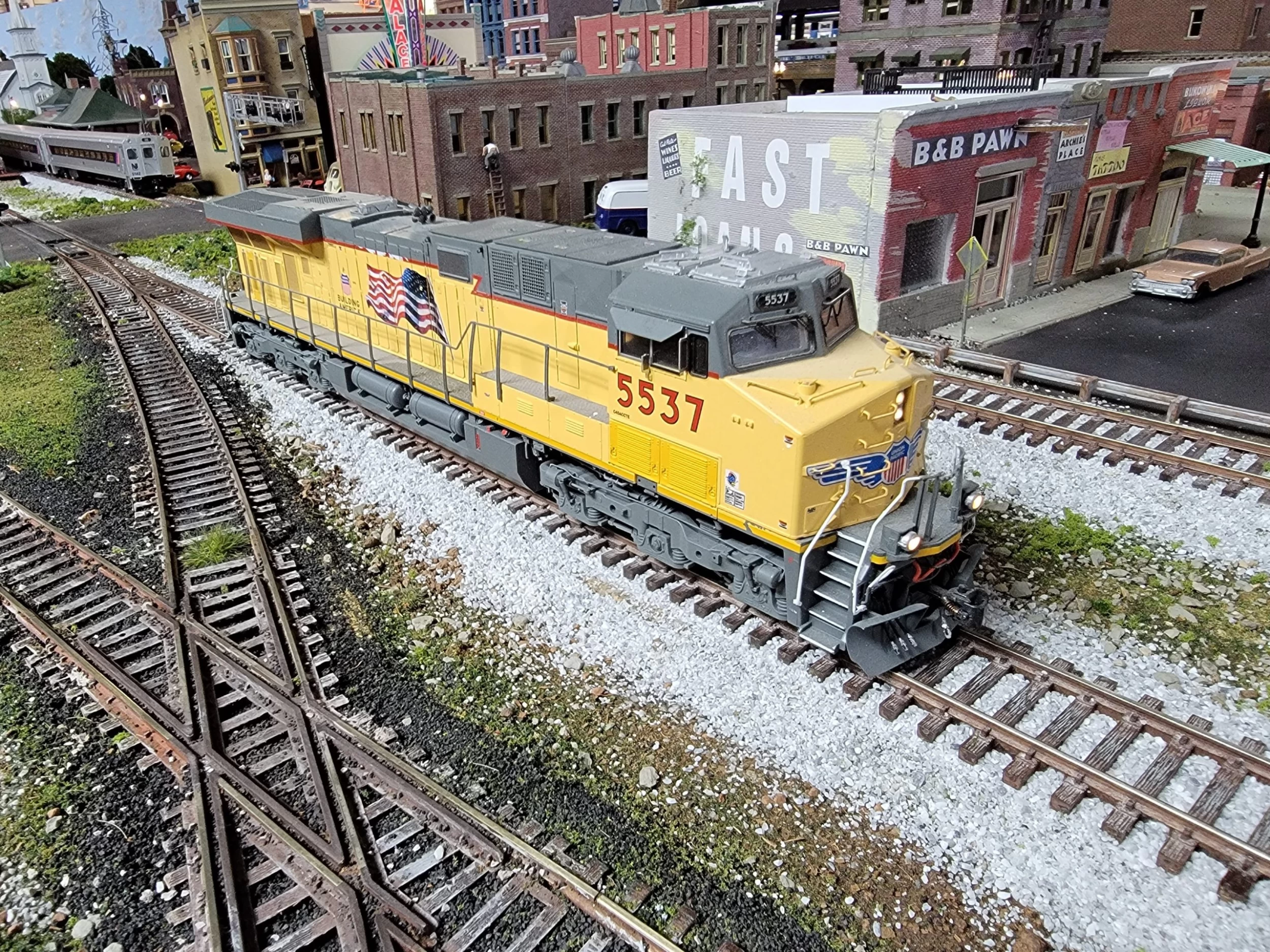 Athearn Genesis G83088 HO Scale GE ES44AC Diesel Union Pacific UP 5537 With DCC - Like New USED 3 Athearn Genesis G83088 HO Scale GE ES44AC Diesel Union Pacific UP 5537 With DCC - Like New USED