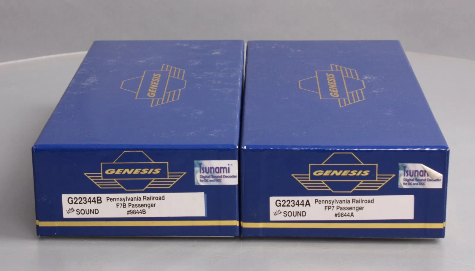 Athearn G22344 HO PRR FP7A/F7B Diesel Locomotive With DCC & Sound #9844A, #9844B 8 Athearn G22344 HO PRR FP7A/F7B Diesel Locomotive With DCC & Sound #9844A, #9844B - Image 6