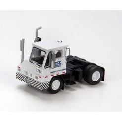 Athearn 29103 CSX Modern Yard Tractor