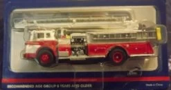 Athearn 91867 HO Fire Truck Ford C Telesqurt Red & White