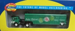 Athearn 815805 HO Canada Dry Ford C Tractor W/Beverage Trailer Ready-To-Roll