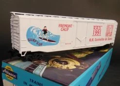Athearn 1991 HO R.R. Donnelley & Sons 1991 Fremont Calif Boxcar Kit