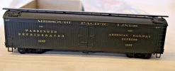 Athearn 5337 HO Scale 50' Express Reefer (Blue Box Kit) Missouri Pacific MP - NOS