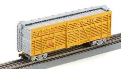 Athearn 75964 HO Scale 40' Stock Car Union Pacific "Yellow" UP 42608D - NOS