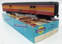 Athearn 1786 HO Southern Pacific Daylight Full Baggage Kit